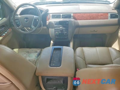 Zdjęcie 8 z 12 samochodu: 2010 GMC SIERRA K1500 SLT VIN:3GTRKWE20AG269319 - miniatura