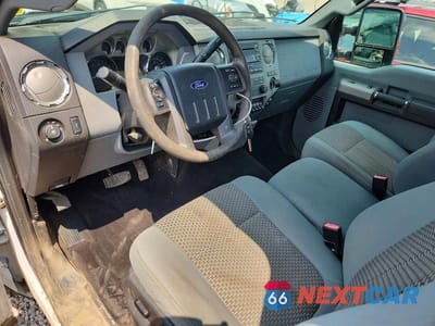 Zdjęcie 8 z 12 samochodu: 2016 FORD F250 SUPER DUTY VIN:1FTBF2B68GEC68229 - miniatura