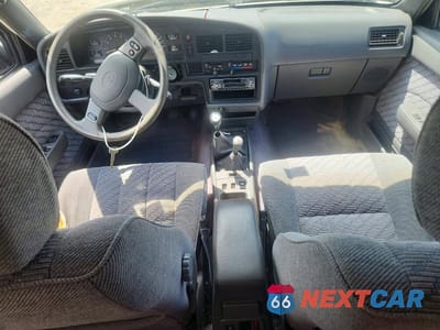 Zdjęcie 8 z 12 samochodu: 1995 TOYOTA 4RUNNER VN39 SR5 VIN:JT3VN39W3S8085487 - miniatura
