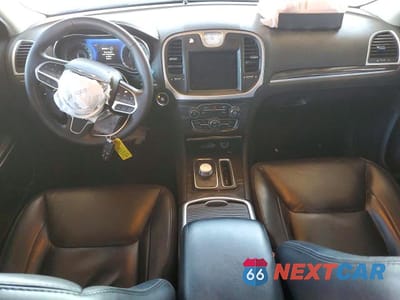 Zdjęcie 8 z 12 samochodu: 2021 CHRYSLER 300 TOURING VIN:2C3CCAAG2MH509177 - miniatura