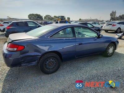 Trzecie zdjęcie samochodu z tyłu: 2000 TOYOTA CAMRY SOLARA SE VIN:2T1CG22P3YC276740 - miniatura
