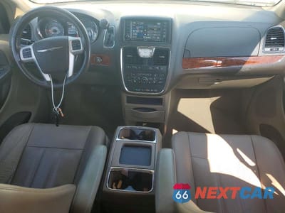 Zdjęcie 8 z 13 samochodu: 2015 CHRYSLER TOWN & COUNTRY TOURING L VIN:2C4RC1CG0FR609875 - miniatura