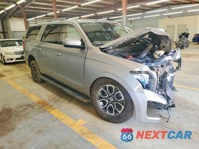 Czwarte zdjęcie samochodu z boku: 2024 FORD EXPEDITION MAX XLT VIN:1FMJK1H84REA58610 - miniatura