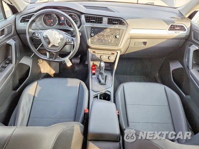 Zdjęcie 8 z 13 samochodu: 2019 VOLKSWAGEN TIGUAN SE VIN:3VV3B7AX2KM163388 - miniatura