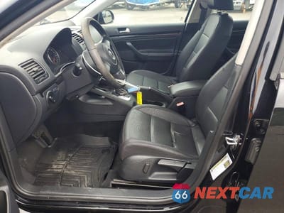 Zdjęcie 7 z 12 samochodu: 2010 VOLKSWAGEN JETTA WOLFSBURG VIN:3VWRJ7AJ4AM019473 - miniatura