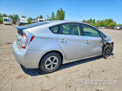 Trzecie zdjęcie samochodu z tyłu: 2014 TOYOTA PRIUS THREE VIN:JTDKN3DU9E1823634 - miniatura