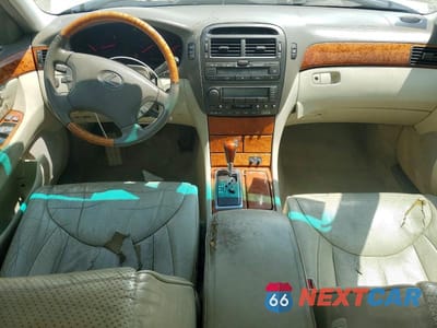 Zdjęcie 8 z 12 samochodu: 2003 LEXUS LS 430 VIN:JTHBN30F230102838 - miniatura