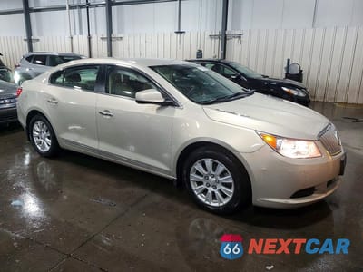 Czwarte zdjęcie samochodu z boku: 2012 BUICK LACROSSE CONVENIENCE VIN:1G4GB5E31CF130634 - miniatura