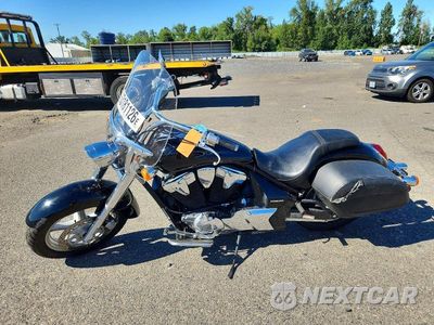 Trzecie zdjęcie samochodu z tyłu: 2015 HONDA VT1300 CT VIN:JH2SC668XFK500056 - miniatura
