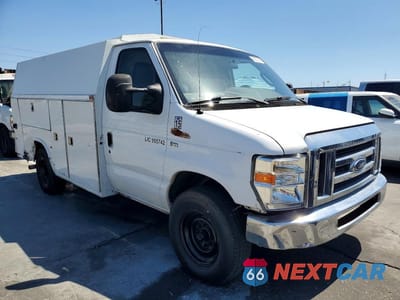 Czwarte zdjęcie samochodu z boku: 2012 FORD ECONOLINE E350 SUPER DUTY CUTAWAY VAN VIN:1FDSE3FL6CDB04028 - miniatura