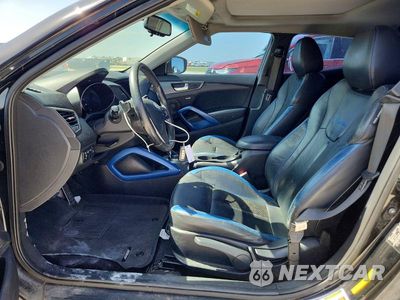 Zdjęcie 7 z 12 samochodu: 2013 HYUNDAI VELOSTER TURBO VIN:KMHTC6AE7DU106246 - miniatura