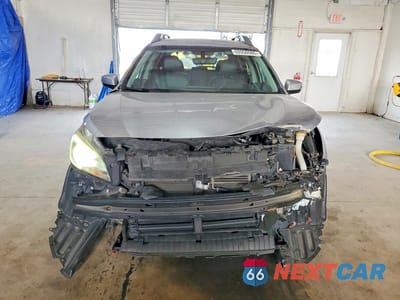 Piąte zdjęcie samochodu w środku: 2017 SUBARU OUTBACK 2.5I LIMITED VIN:4S4BSANC2H3338808 - miniatura