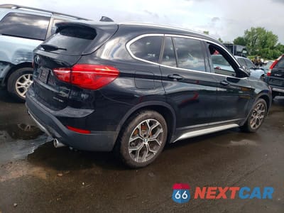 Trzecie zdjęcie samochodu z tyłu: 2021 BMW X1 XDRIVE28I VIN:WBXJG9C07M5T73306 - miniatura