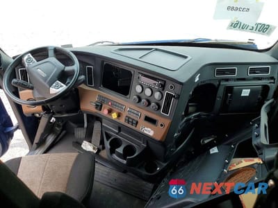 Zdjęcie 8 z 14 samochodu: 2024 FREIGHTLINER CASCADIA 126 SEMI TRUCK VIN:3AKJHHDR8RSVB0685 - miniatura