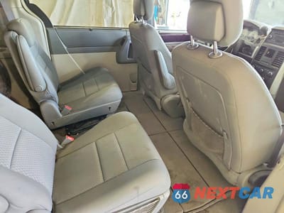 Zdjęcie 11 z 13 samochodu: 2010 DODGE GRAND CARAVAN SXT VIN:2D4RN5DXXAR256654 - miniatura
