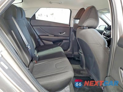 Zdjęcie 10 z 12 samochodu: 2023 HYUNDAI ELANTRA SEL VIN:KMHLS4AG7PU559537 - miniatura