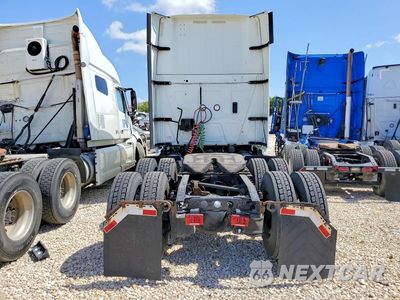 Zdjęcie 6 z 13 samochodu: 2020 INTERNATIONAL LT625 SEMI TRUCK VIN:3HSDZAPR2LN843735 - miniatura