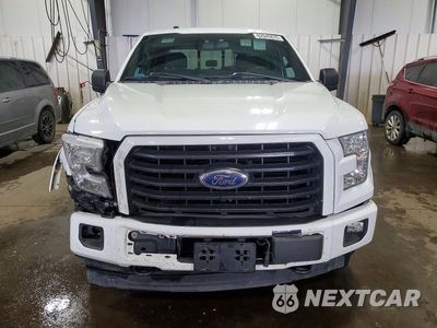 Piąte zdjęcie samochodu w środku: 2017 FORD F150 SUPERCREW VIN:1FTEW1EP6HFB10382 - miniatura