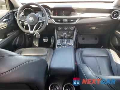 Zdjęcie 8 z 13 samochodu: 2019 ALFA ROMEO STELVIO VIN:ZASPAJAN0K7C65997 - miniatura