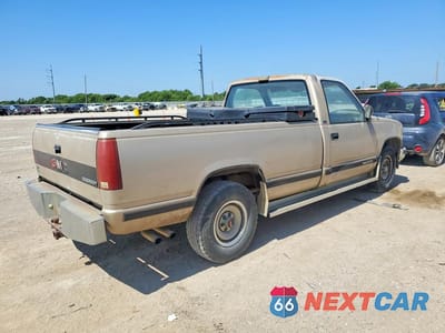 Trzecie zdjęcie samochodu z tyłu: 1990 GMC SIERRA C2500 VIN:1GTFC24K2LE503920 - miniatura