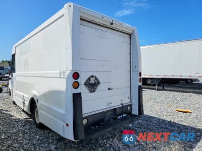 Drugie zdjęcie samochodu z przodu: 2013 ISUZU NPR DELIVERY VAN VIN:JALB4T176D7W00172 - miniatura