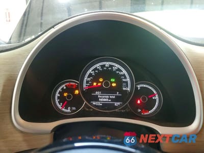 Zdjęcie 9 z 12 samochodu: 2018 VOLKSWAGEN BEETLE S VIN:3VW5DAAT2JM505025 - miniatura