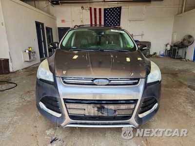 Piąte zdjęcie samochodu w środku: 2015 FORD ESCAPE TITANIUM VIN:1FMCU9J9XFUC22707 - miniatura