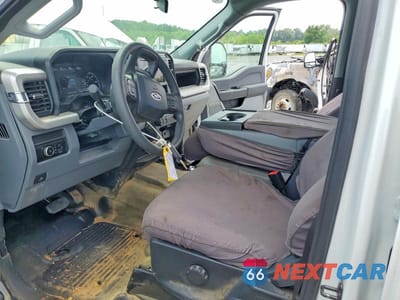 Zdjęcie 7 z 14 samochodu: 2025 FORD F350 SUPER DUTY VIN:1FD8W3HNXSED07857 - miniatura