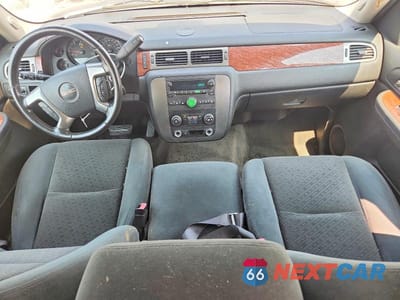 Zdjęcie 8 z 14 samochodu: 2007 GMC YUKON VIN:1GKFC13077R391645 - miniatura