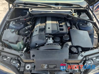 Zdjęcie 11 z 12 samochodu: 2003 BMW 325 I VIN:WBAEV33473KL89331 - miniatura