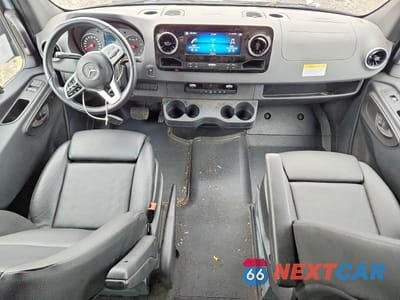 Zdjęcie 8 z 12 samochodu: 2024 MERCEDES-BENZ SPRINTER 2500 VIN:W1W4NCVY5RP640264 - miniatura