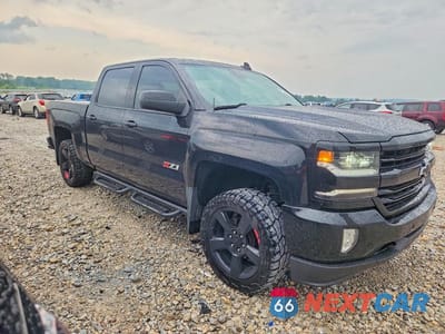 Czwarte zdjęcie samochodu z boku: 2018 CHEVROLET SILVERADO K1500 LTZ VIN:3GCUKSEC2JG336465 - miniatura