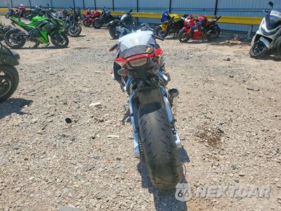 Czwarte zdjęcie samochodu z boku: 2013 HONDA CBR1000 RR-ABS VIN:JH2SC5946DK500149 - miniatura