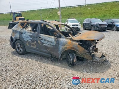 Czwarte zdjęcie samochodu z boku: 2017 HYUNDAI SANTA FE SPORT 2.4L VIN:5XYZU3LB0HG383860 - miniatura