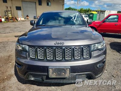 Piąte zdjęcie samochodu w środku: 2019 JEEP GRAND CHEROKEE LAREDO VIN:1C4RJEAG5KC704676 - miniatura