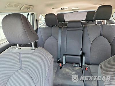 Zdjęcie 10 z 14 samochodu: 2025 TOYOTA HIGHLANDER LE VIN:5TDKDRAH9SS554904 - miniatura