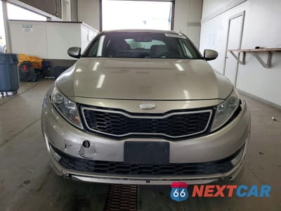 Piąte zdjęcie samochodu w środku: 2012 KIA OPTIMA HYBRID VIN:KNAGM4AD5C5020731 - miniatura