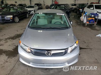 Piąte zdjęcie samochodu w środku: 2012 HONDA CIVIC LX VIN:19XFB2F55CE101419 - miniatura