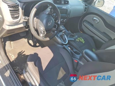 Zdjęcie 8 z 12 samochodu: 2017 KIA SOUL BASE VIN:KNDJN2A27H7471275 - miniatura