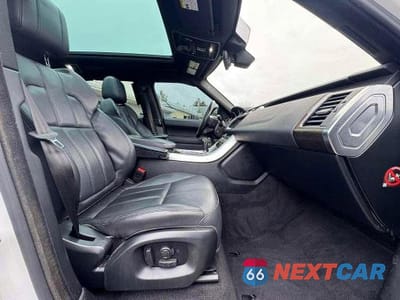 Piąte zdjęcie samochodu w środku: 2017 LAND ROVER RANGE ROVER SPORT SE VIN:SALWG2FK4HA690120 - miniatura
