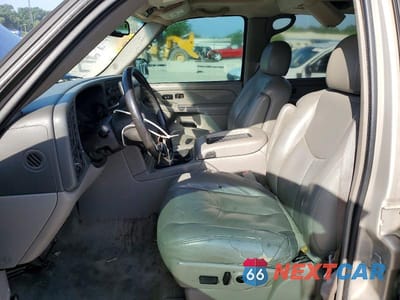 Zdjęcie 7 z 13 samochodu: 2005 CHEVROLET SUBURBAN K1500 VIN:3GNFK16Z35G230495 - miniatura
