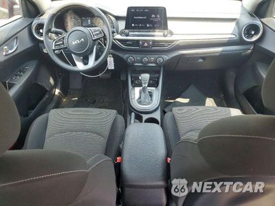 Zdjęcie 8 z 12 samochodu: 2024 KIA FORTE LXS VIN:3KPF24AD0RE739855 - miniatura