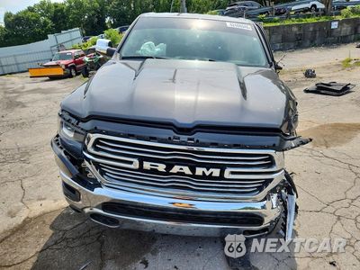 Piąte zdjęcie samochodu w środku: 2022 RAM 1500 LARAMIE VIN:1C6SRFJT7NN419197 - miniatura