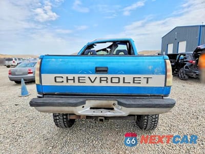 Zdjęcie 6 z 12 samochodu: 1992 CHEVROLET GMT-400 K1500 VIN:1GCEK14K7NZ219087 - miniatura
