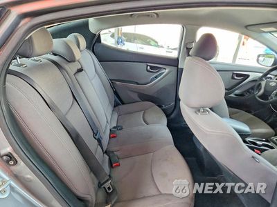 Zdjęcie 10 z 12 samochodu: 2016 HYUNDAI ELANTRA SE VIN:KMHDH4AE3GU633733 - miniatura