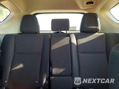 Zdjęcie 10 z 13 samochodu: 2017 TOYOTA RAV4 LE VIN:JTMZFREVXHJ134616 - miniatura