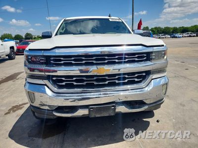 Piąte zdjęcie samochodu w środku: 2018 CHEVROLET SILVERADO C1500 LTZ VIN:3GCPCSEC0JG392625 - miniatura