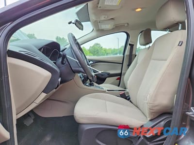 Zdjęcie 7 z 12 samochodu: 2016 FORD FOCUS SE VIN:1FADP3K20GL292101 - miniatura