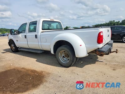 Drugie zdjęcie samochodu z przodu: 2015 FORD F350 SUPER DUTY VIN:1FT8W3CT0FEC37382 - miniatura