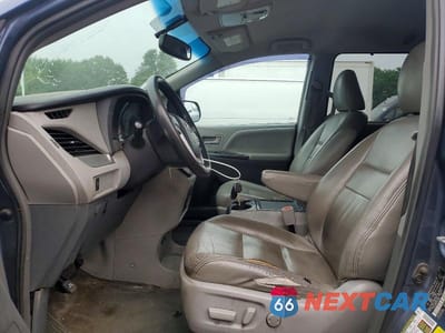 Zdjęcie 7 z 13 samochodu: 2015 TOYOTA SIENNA LE VIN:5TDJK3DC7FS101028 - miniatura
